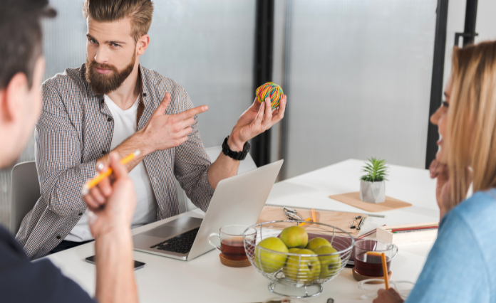 Persuasion and Manipulation - The Art of Convincing